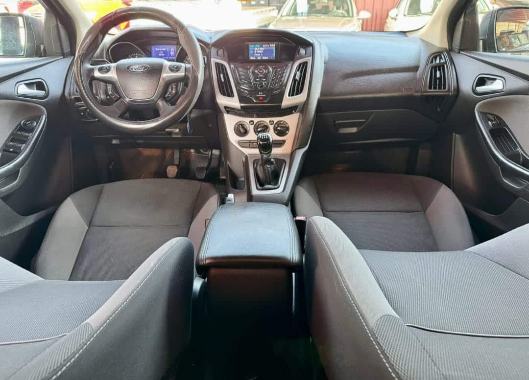 FORD FOCUS - Imagen 8